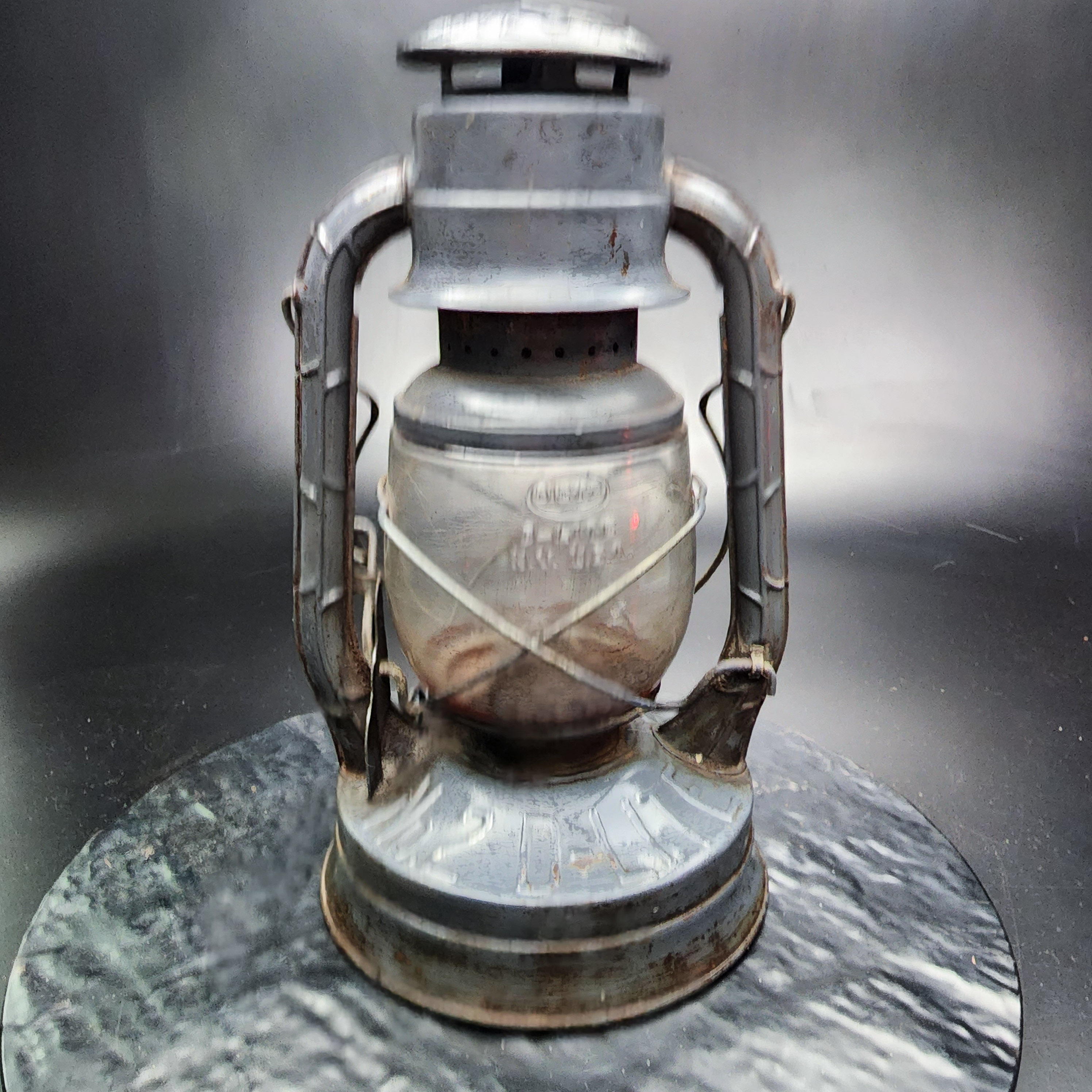 Dietz No. 2 D-Lite Lantern Antique Kerosene LOC-NOB Globe NY USA Barn Farm✅ - Picture 8 of 8