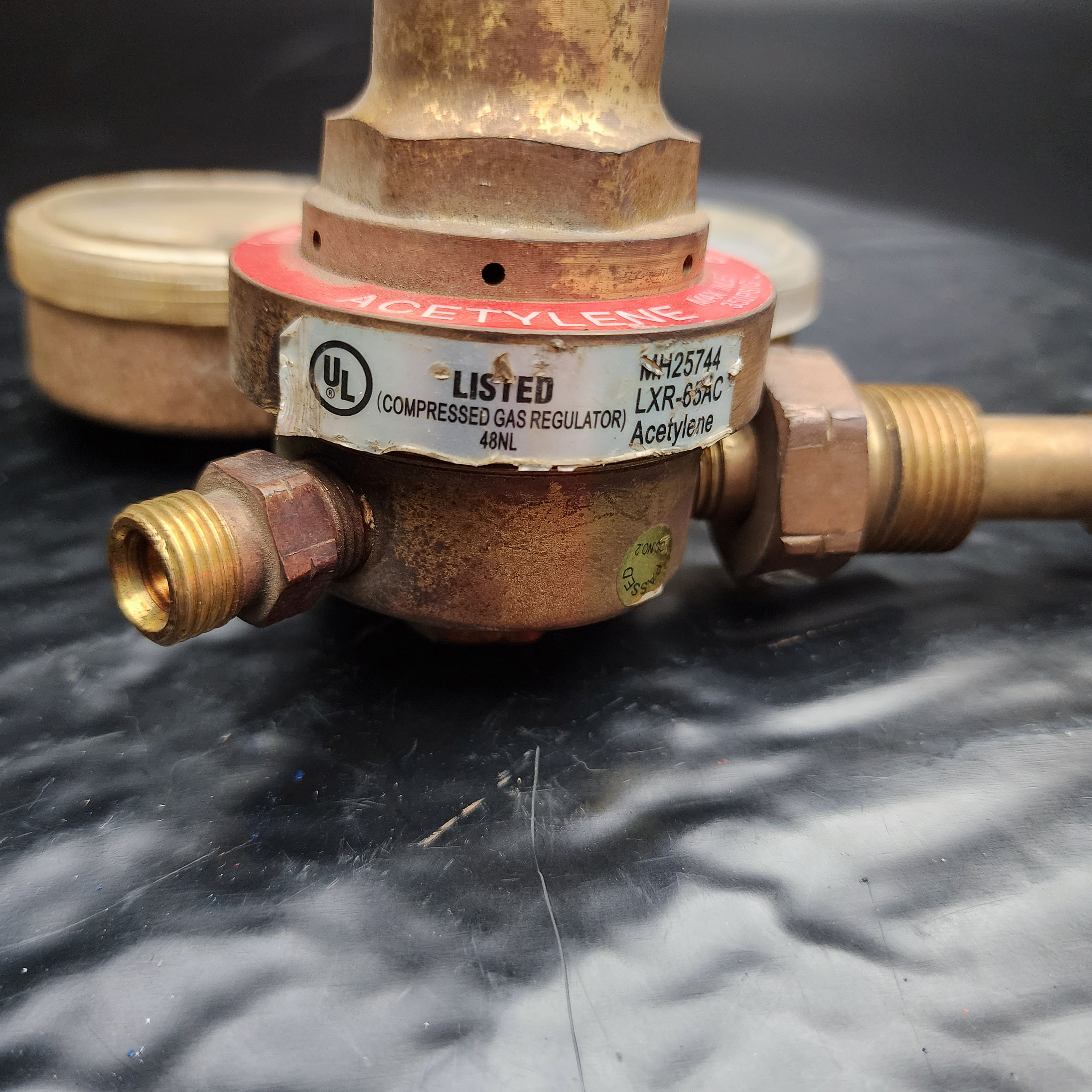 Weldmark LXR-65AC Acetylene Regulator Dual Gauge Brass 48NL MH25744 - Picture 3 of 7