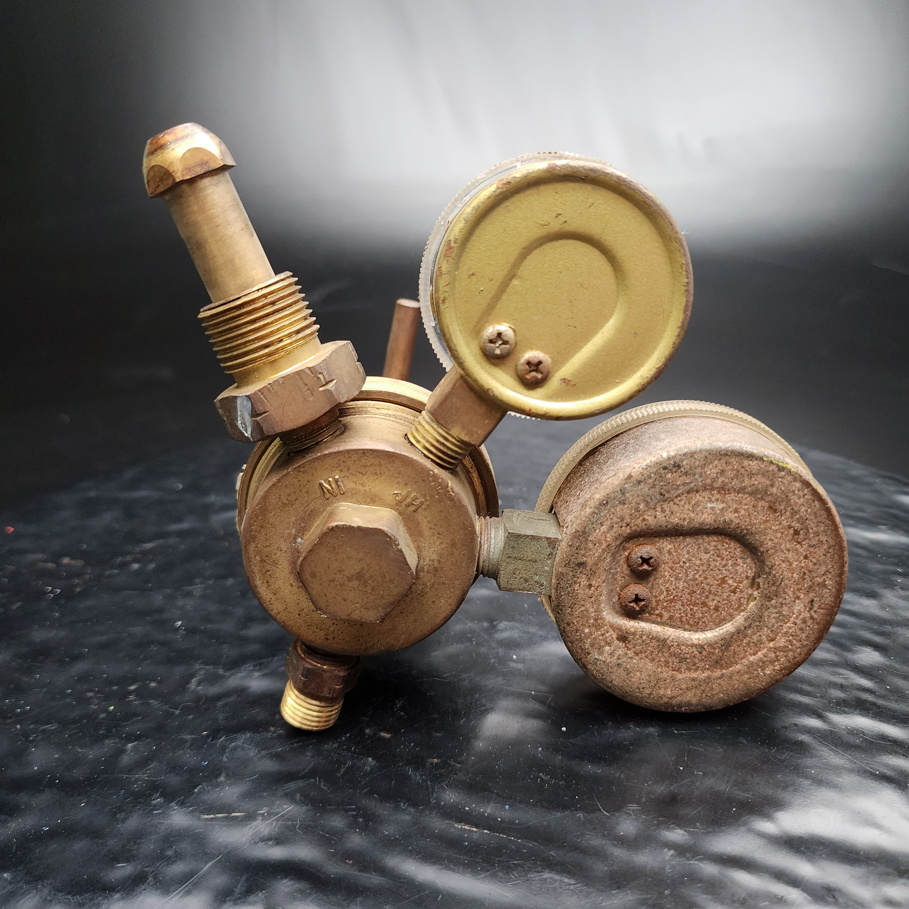 Weldmark LXR-65AC Acetylene Regulator Dual Gauge Brass 48NL MH25744 - Picture 7 of 7